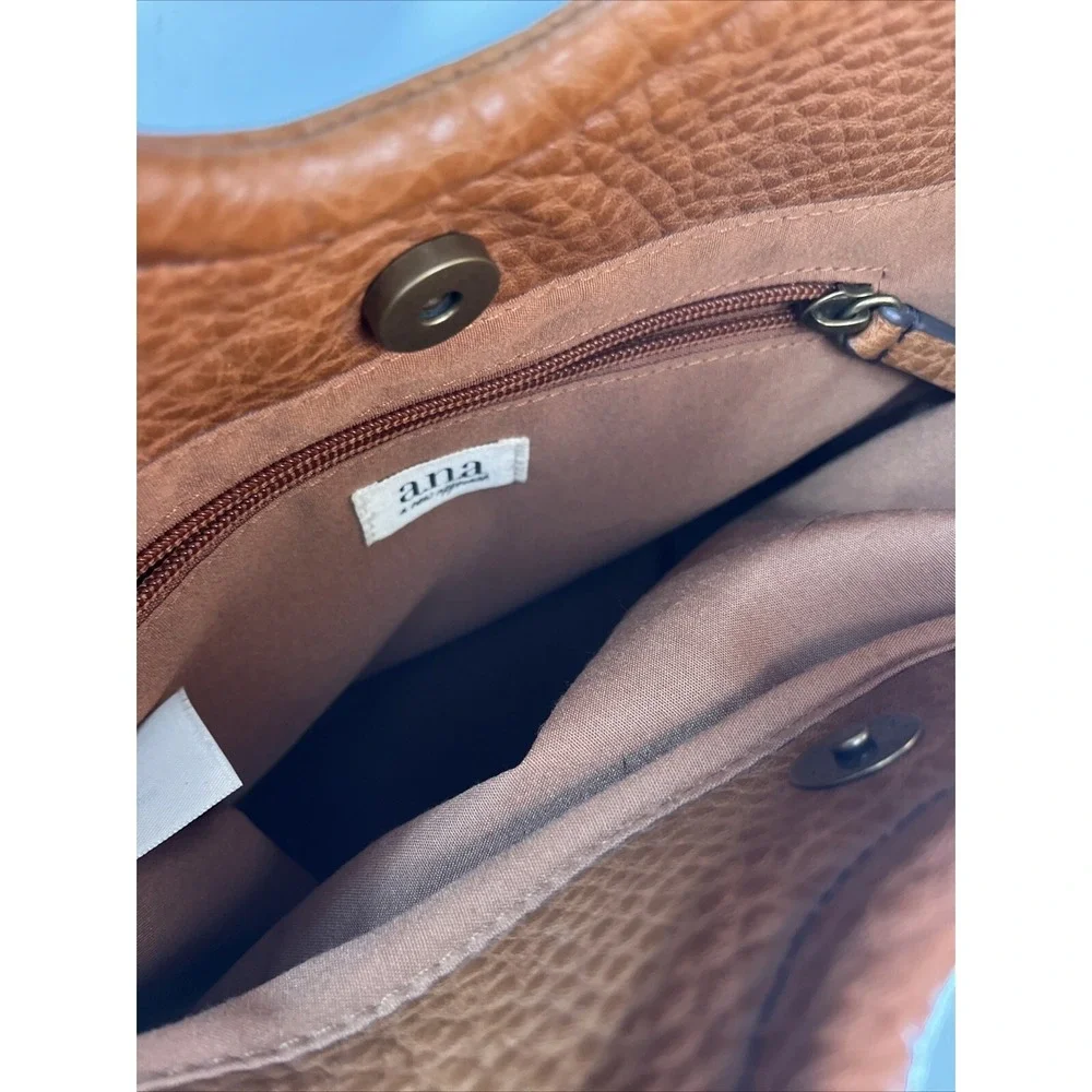 A New Approach‎ A.N.A. Purse Medium Camel Colored Brass Handles Style Vibes